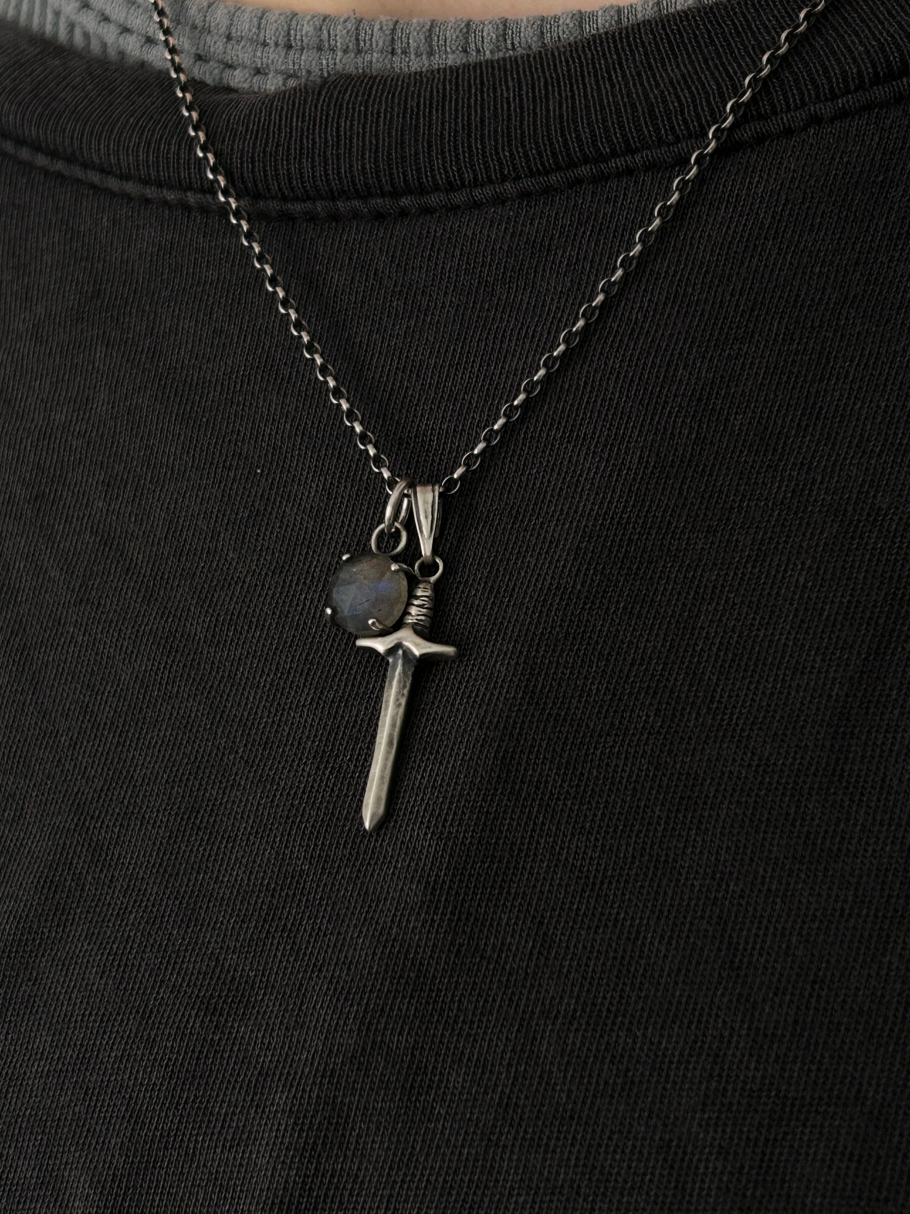 Dainty Dagger